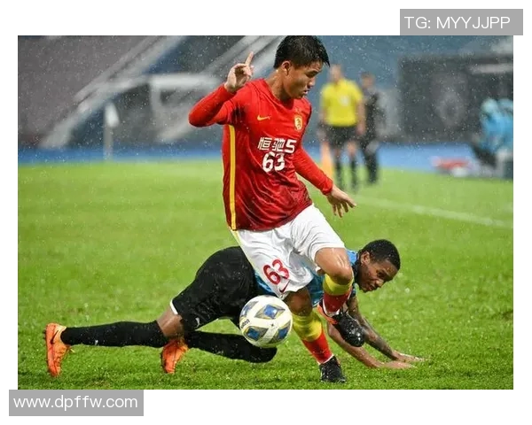 广州足球队边路渗透战术分析与效果评估探讨